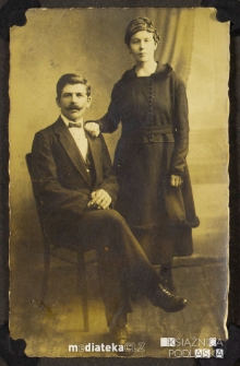 Portret Marii i Józefa Czerewacz wykonany w atelier fotograficznym, lata 20. XX w.