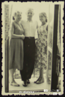 Brat Tatiany Jasińskiej z rodziną, ul. Sienkiewicza 28, Białystok - lata 70. XX w.