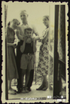 Brat Tatiany Jasińskiej z rodziną, ul. Sienkiewicza 28, Białystok - lata 70. XX w.