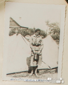 Portret harcerki wykonany podczas zlotu drużyny harcerskiej Związku Harcerstwa Polskiego "Dzieci słońca" im. Narcyzy Żmichowskiej, Biała Podlaska, 31.05-1.06.1936