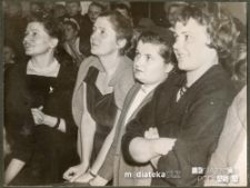 Występy dzieci podczas święta harcerstwa, Hajnówka, lata 60., 70. XX w.