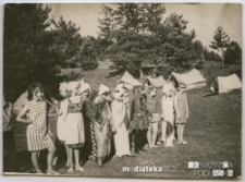 Dziewczęta na polu namiotowym, lato 1967 r.