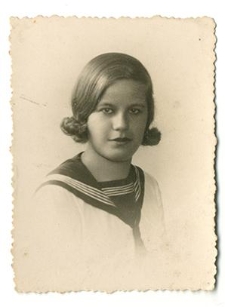 Zdjęcie uczennicy. Lata 30.