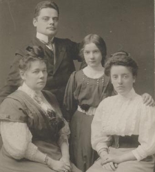 Elwira Wieczorek z dziećmi