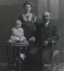 Portret rodziców z dzieckiem