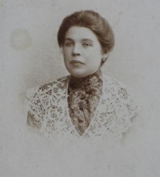 Portret młodej kobiety