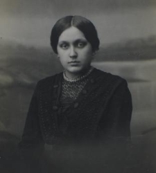 Wanda Schenuar siostra Stanisławy Malinowskiej i siostra cioteczna Edwarda Pajkerta, ur. 15.03.1899