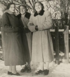 Helena Niewińska, Krystyna i Anna Topczewskie