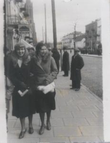 Dwie kobiety na Rynku Kościuszki