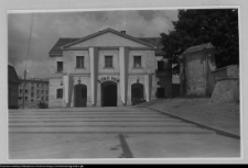 Białystok, odbudowa śr&oacute;dmieścia. Kino Ton