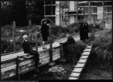 Choroszcz, komisja konserwatorska przed pałacem