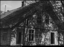 Bludzie Małe, drewniane zabudowania dworskie