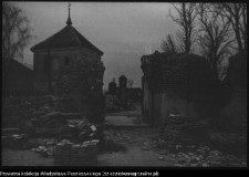 Wizna, dzwonnica przy kościele