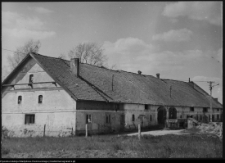 Galwiecie, dw&oacute;r