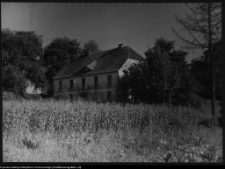 Cisów, dwór Brzostowskich