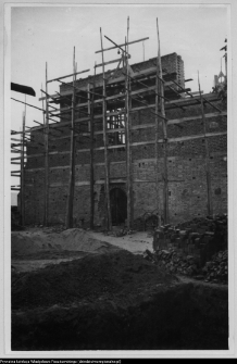 Wizna, odbudowa kościoła