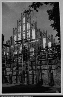 Wizna, odbudowa kościoła