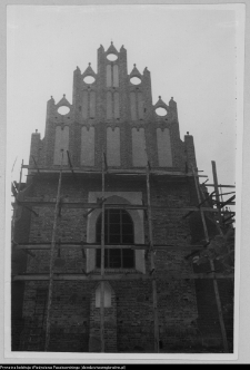 Wizna, odbudowa kościoła