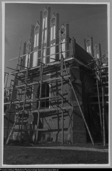 Wizna, odbudowa kościoła