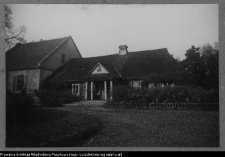 Baciki Średnie, dw&oacute;r i park dworski