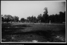 Białystok, Ogrody Branickich, ogr&oacute;d g&oacute;rny, gł&oacute;wna aleja, rzeźby ogrodowe