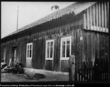 Kulesze (wojew&oacute;dztwo warmińsko-mazurskie), drewniana chata