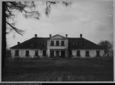 Siderka, dw&oacute;r