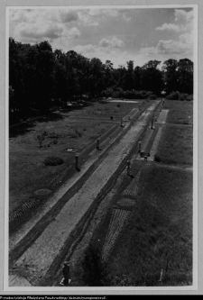 Białystok, widok na ogr&oacute;d przy Pałacu Branickich