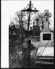 Chodor&oacute;wka, krzyże cmentarne