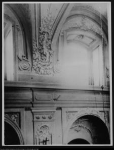 Fotokopia zdjęcia wnętrza kościoła w Choroszczy przed zniszczeniem