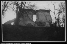 Mielnik, ruiny gotyckiego kościoła Świętej Trójcy