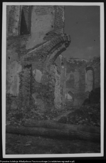 Mielnik, ruiny gotyckiego kościoła Świętej Trójcy