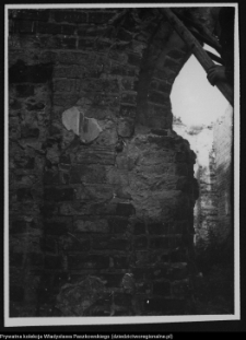 Mielnik, ruiny gotyckiego kościoła Świętej Trójcy