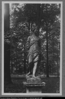 Białystok, Pałac Branickich, posąg Bachantki