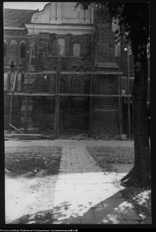 Wizna, odbudowa kościoła