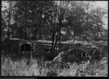 Białystok, Pałac Branickich, budowa mostu ogrodowego przy pałacu