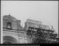 R&oacute;żanystok, kości&oacute;ł