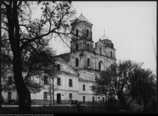 R&oacute;żanystok, kości&oacute;ł