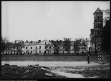 Różanystok, widok na kościół i klasztor