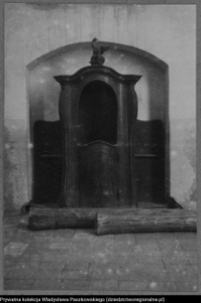 R&oacute;żanystok, kości&oacute;ł