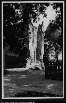 Mielnik, ruiny gotyckiego kościoła Świętej Trójcy