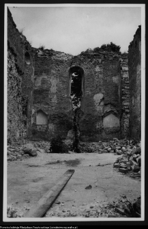 Mielnik, ruiny gotyckiego kościoła Świętej Tr&oacute;jcy