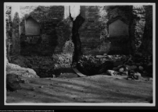 Mielnik, ruiny gotyckiego kościoła Świętej Tr&oacute;jcy