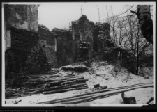 Mielnik, ruiny gotyckiego kościoła Świętej Tr&oacute;jcy