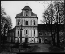 Zaręby Kościelne, zesp&oacute;ł kościelno-klasztorny