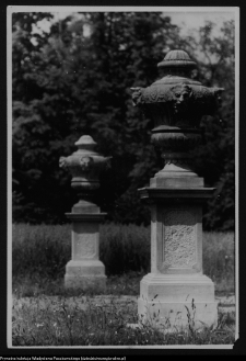 Białystok, Ogrody Branickich, wazony