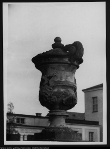 Białystok, Ogrody Branickich, wazon