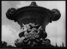 Białystok, Ogrody Branickich, wazon