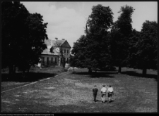 Strabla, założenie dworsko-parkowe