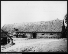 Strabla, budynek gospodarczy